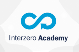 Logo Interzero Academy - cyfrowej platformy z webinarami i szkoleniami z zakresu ochrony środowiska online