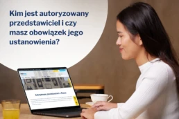 kobieta przeglądająca na laptopie stronę interzero dotyczącą autoryzowanego przedstawiciela