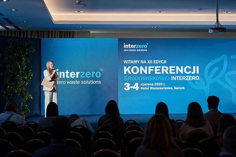 konferencja środowiskowa prowadząca